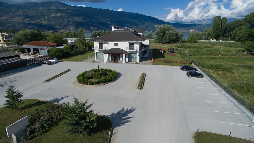 Filokalia Hotel Ioánnina Exteriör bild